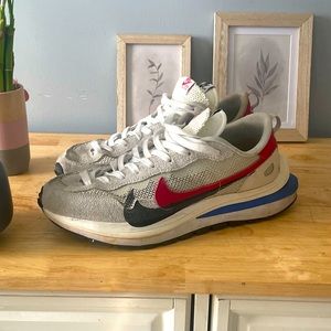 Nike vaporwaffle sacai royal fuchsia used